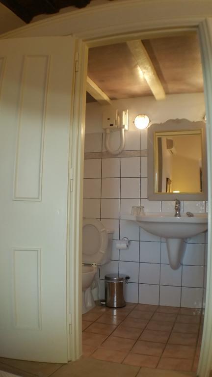 Economou Mansion Aparthotel Szpécesz Szoba fotó